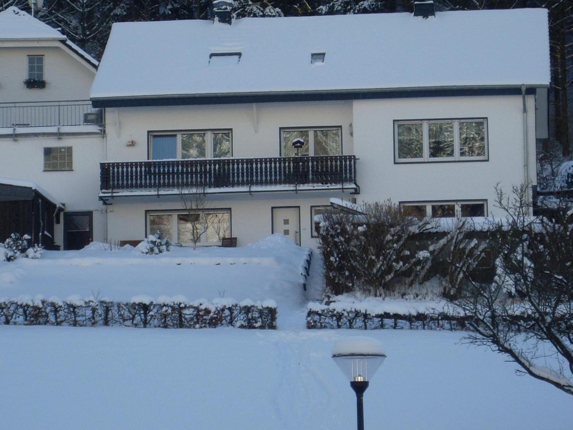Ferienwohnung Am Waldrand Schmallenberg Exterior photo